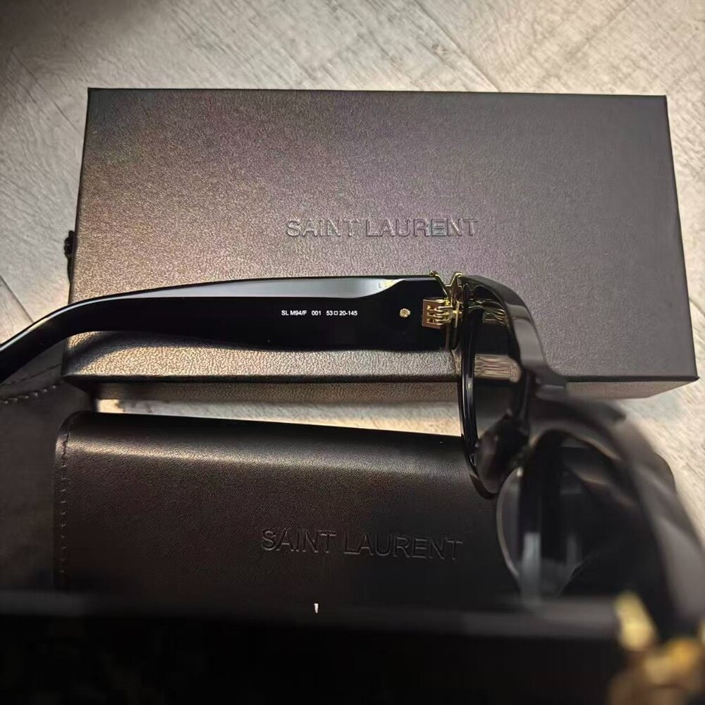 YSL Sunglasses - Picture 5 of 12